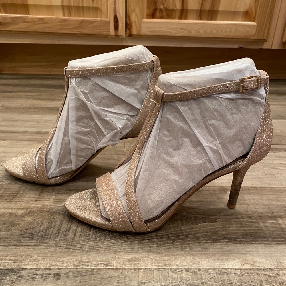 Gianni Bini Gold Heels